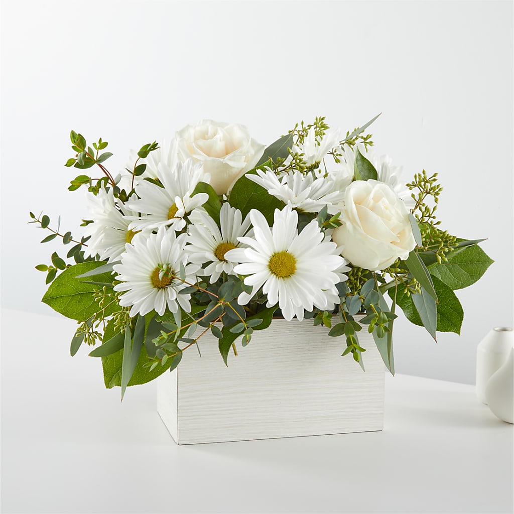 Fresh Linen Box Bouquet – La La Florist, Baldwin Park CA