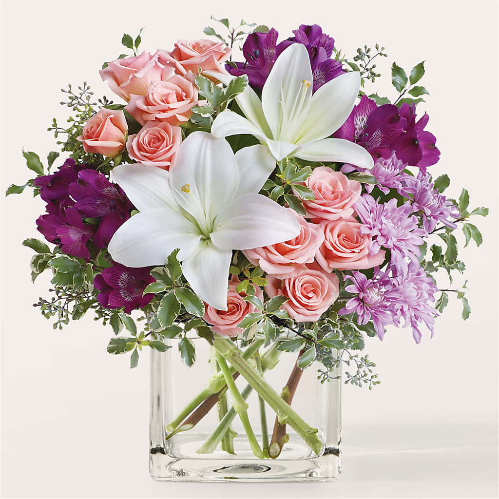 Mani Pedi Bouquet – La La Florist, Baldwin Park CA