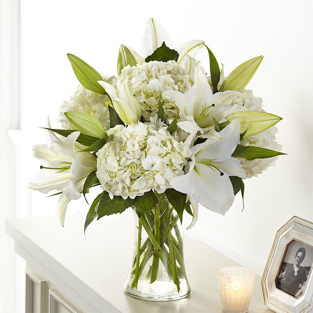 Compassionate Lily Bouquet – La La Florist, Baldwin Park CA