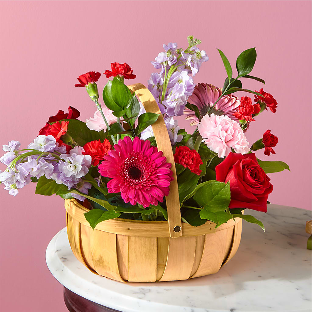 Pink Picnic Basket – La La Florist, Baldwin Park CA