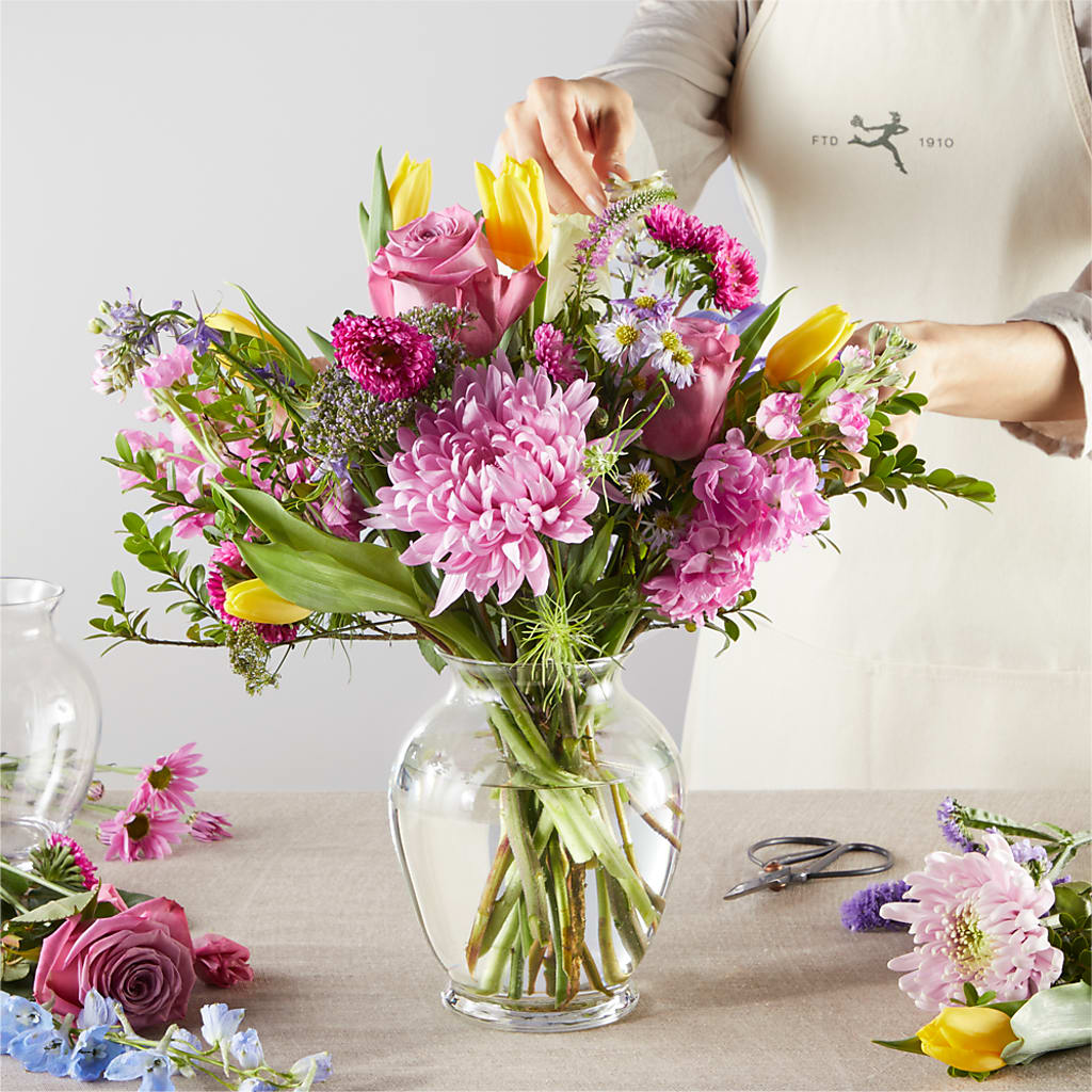 Pastel Tradition - A Florist Original –  La La Florist, Baldwin Park CA