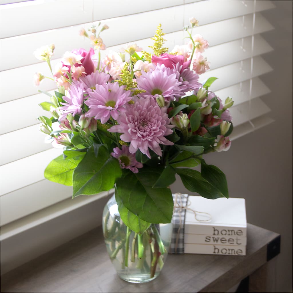 Pastel Tradition - A Florist Original –  La La Florist, Baldwin Park CA