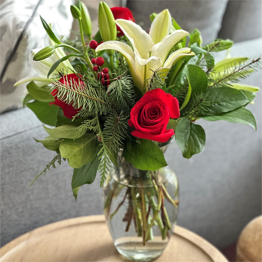 Sparkling Snowflakes Bouquet –  La La Florist, Baldwin Park CA