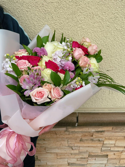 Hand Wrapped Bouquets 001 –  La La Florist, Baldwin Park CA