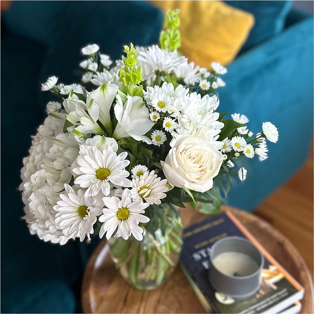 Classic Ivory – A Florist Original –  La La Florist, Baldwin Park CA