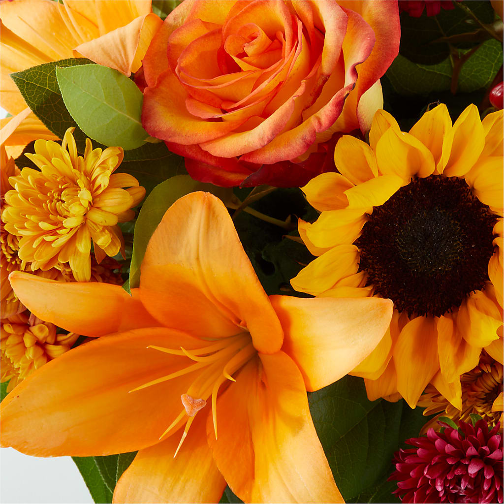 Grateful Centerpiece –  La La Florist, Baldwin Park CA